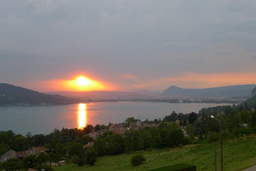 Le Clos Du Lac - Location De Chambres Veyrier-du-Lac Exteriér fotografie